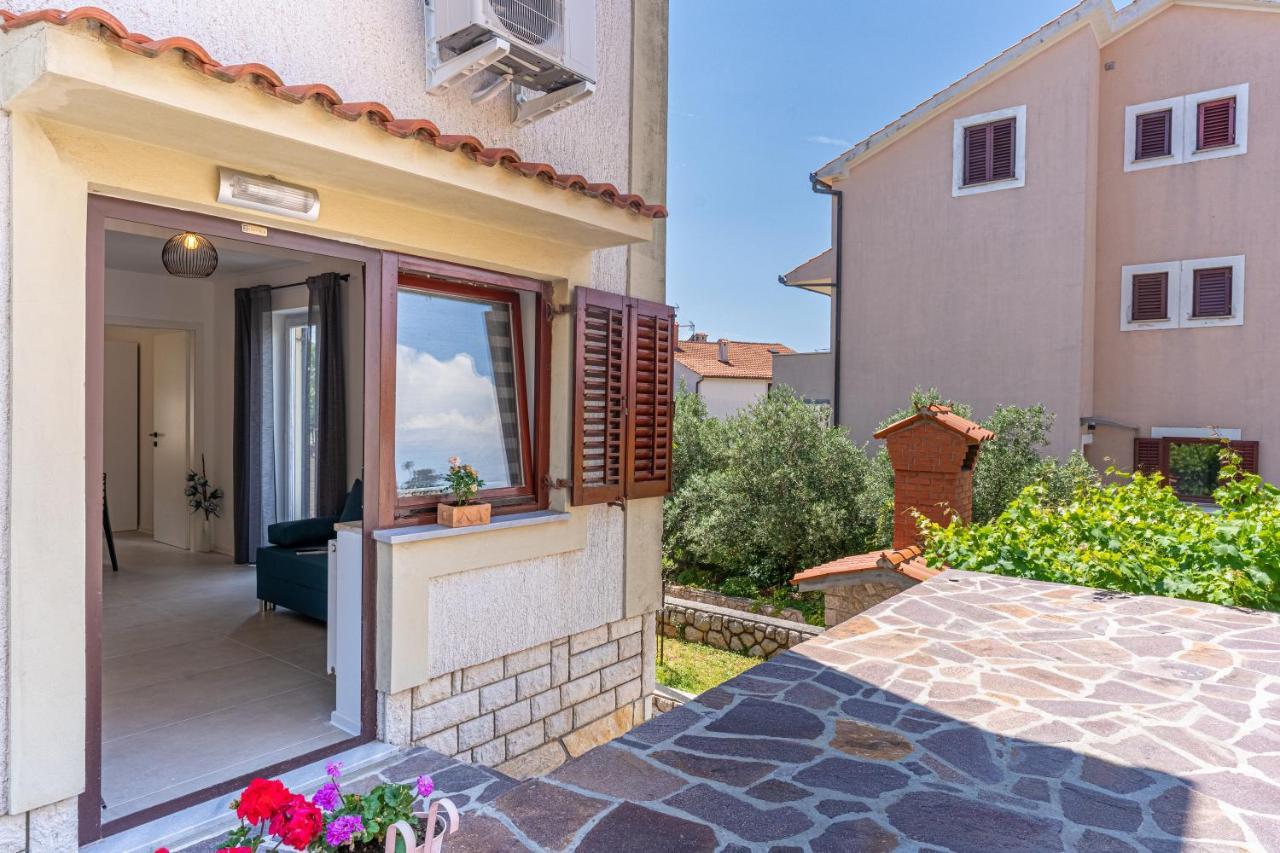 Apartments Ivanka Cres Exterior photo